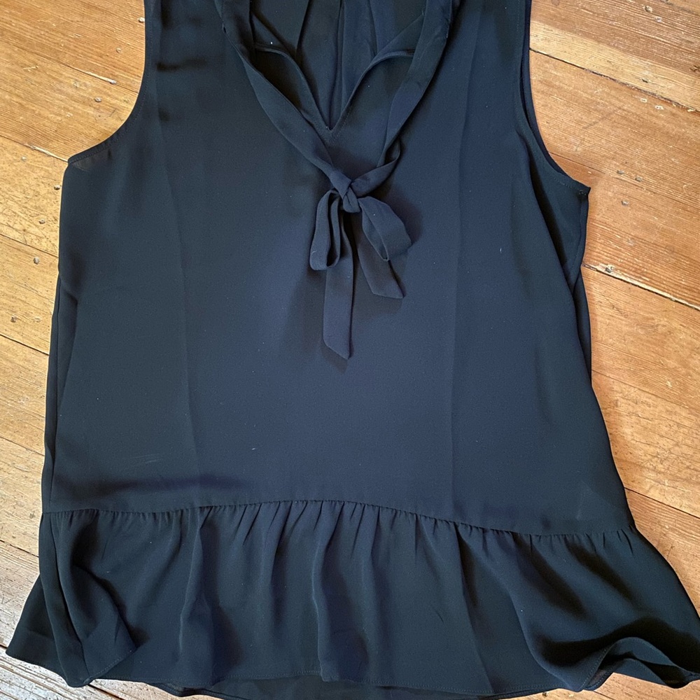 Banana Republic Elegant Black Tie-Front Blouse size Small